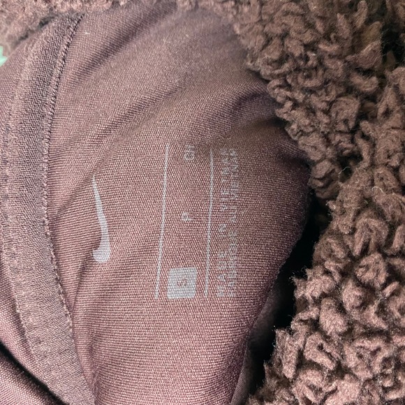 Nike Sherpa Fleece Hoodie Burgundy Maroon Pullover Athletic Cozy Women Small - Picture 11 of 12
